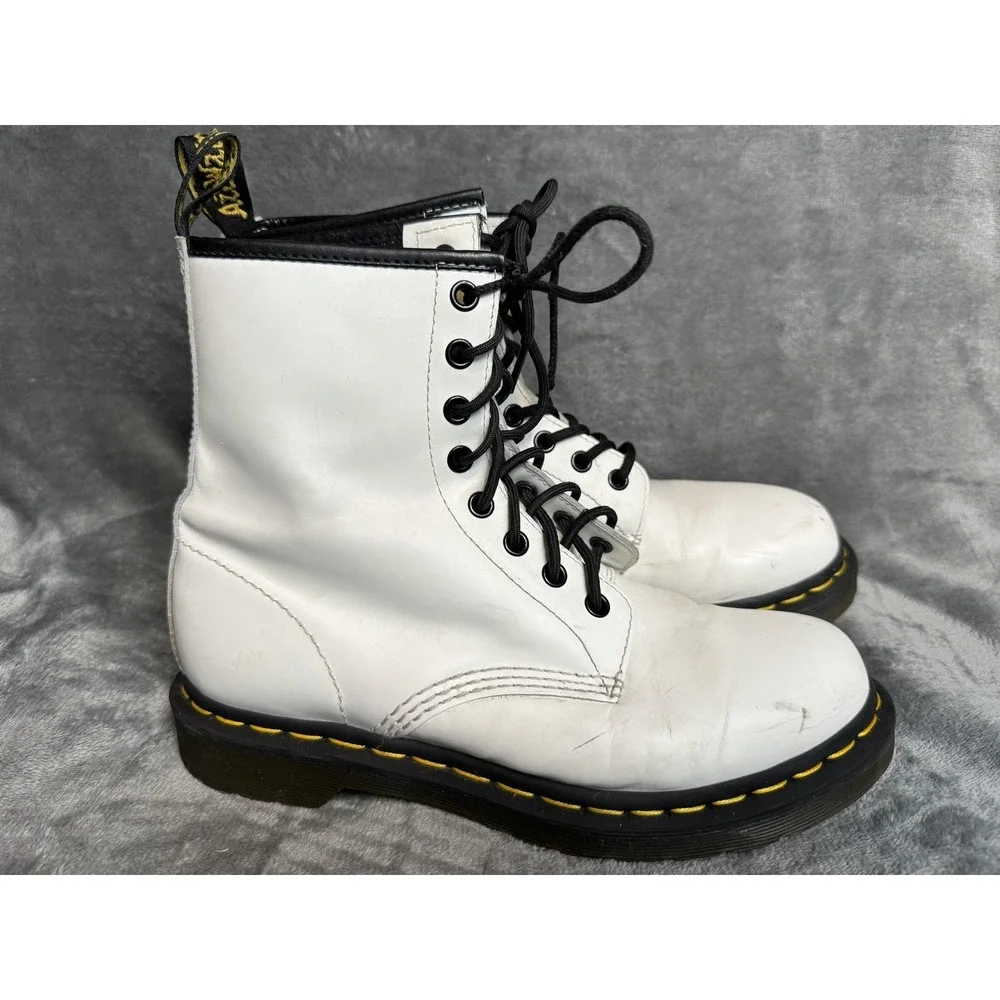 Dr. Martens Boots Womens Size 8 White 1460 Leather Ankle Combat Lace Up Docs - Picture 2 of 15